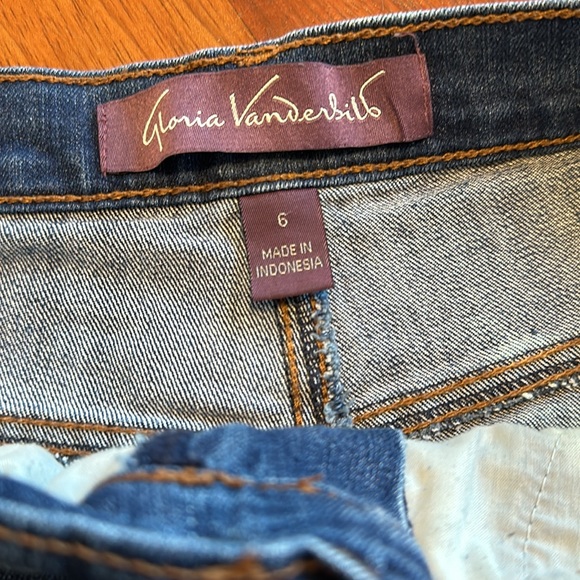Size 6 Gloria Vanderbilt jeans - Amanda cut - Picture 5 of 12